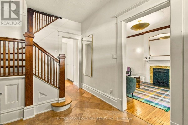 Dining room - 245 St Johns Road, Toronto, ON M6P1V3 Photo 3