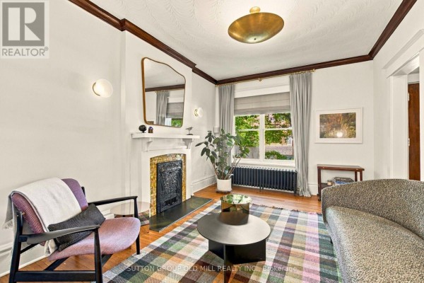 Primary Bedroom - 245 St Johns Road, Toronto, ON M6P1V3 Photo 5