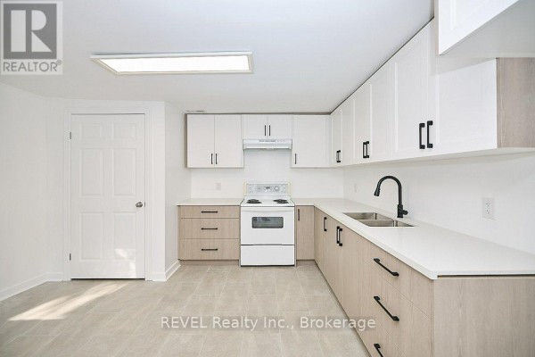 Bedroom - 245 Stanton Street, Fort Erie, ON L2A3N8 Photo 4