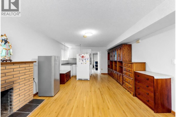 245 W 63rd Avenue, Vancouver, BC V5X2H9 Photo 5