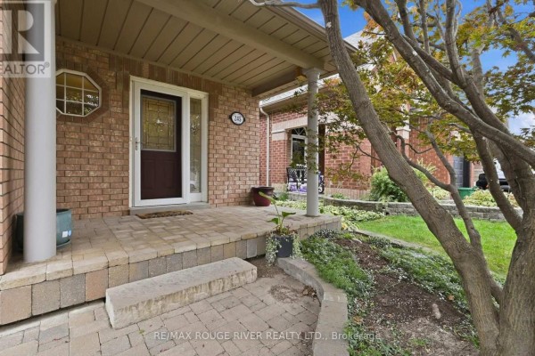 Primary Bedroom - 245 Willowbrook Drive, Whitby, ON L1R2Z1 Photo 4