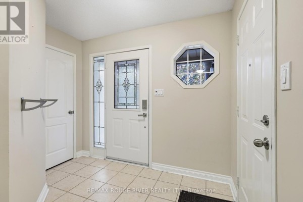245 Willowbrook Drive, Whitby, ON L1R2Z1 Photo 5