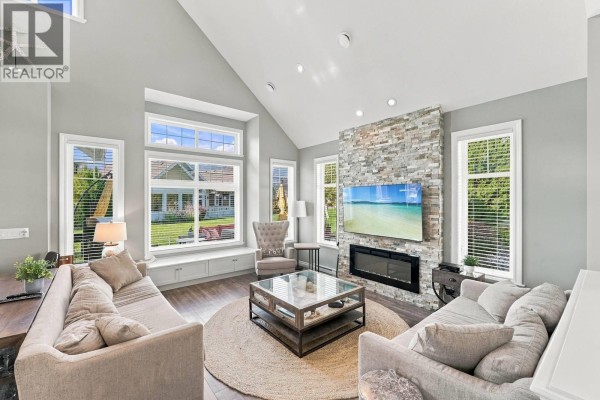 Sunroom - 2450 Radio Tower Road Road Unit# 129, Oliver, BC V0H1T1 Photo 5