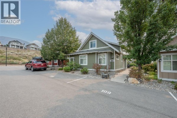 3pc Ensuite bath - 2450 Radio Tower Road Unit# 109, Oliver, BC V0H1T1 Photo 5