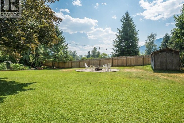 Bedroom - 2451 Cunningham Road, Slocan Park, BC V0G2E0 Photo 5
