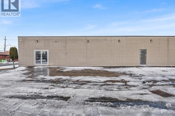 2451 Tecumseh Road West Unit# Unit D1, Windsor, ON N9B3R6 Photo 5