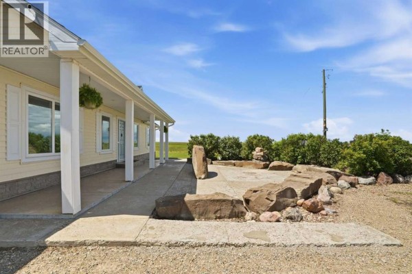 4pc Bathroom - 245169 271 Range Road, Rural Rocky View County, AB T1Z0V9 Photo 2