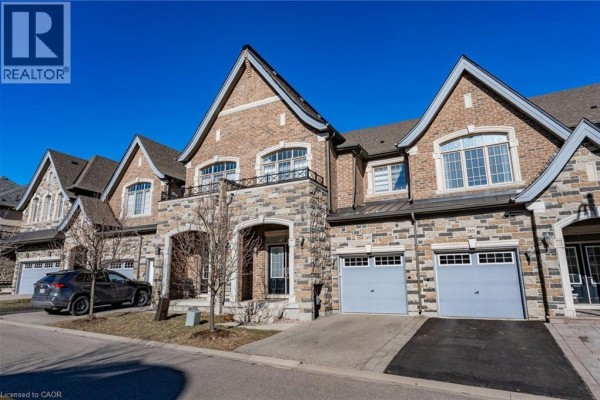 2453 Village Common, Oakville, ON, photo 3