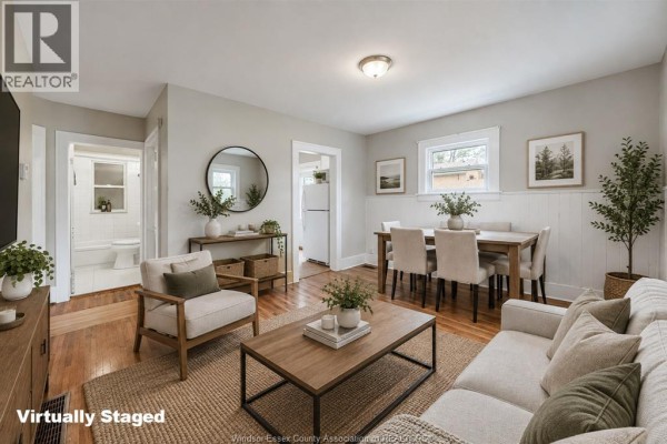 Dining room - 2454 Jos St. Louis Avenue, Windsor, ON N8T2M5 Photo 5