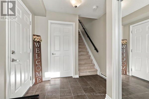 2455 Nutgrove Avenue, Ottawa, ON K2J0X5 Photo 4