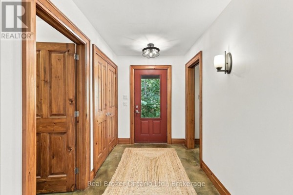 Primary Bedroom - 245589 22nd Side Road, Meaford, ON N4L0A7 Photo 5
