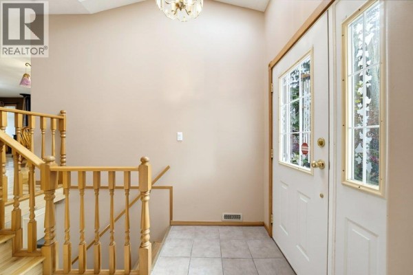 Foyer - 2457 Centennial Drive, Blind Bay, BC V0E1H2 Photo 5