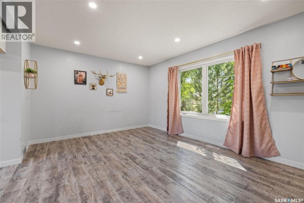 4pc Bathroom - 2457 Mackay Street, Regina, SK S4N2T4 Photo 5