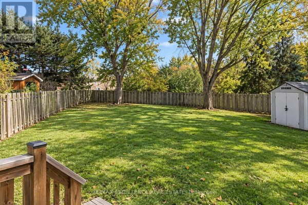 2458 Cobbinshaw Circle, Mississauga