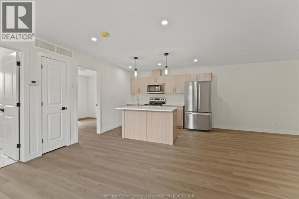 Recreation room - 2459-2 Front Road, Lasalle, ON N9J2C5 Photo 5
