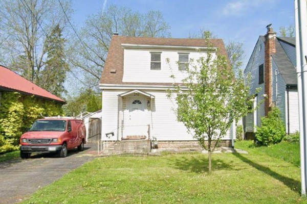 246 Bowman Street, Hamilton