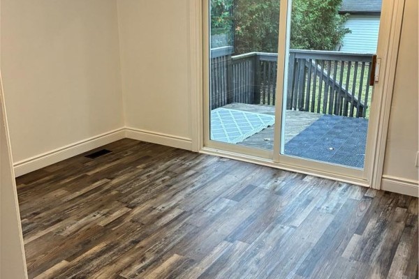 Dining room - 246 East 27th Street Unit# Main, Hamilton, ON L8V3G4 Photo 3