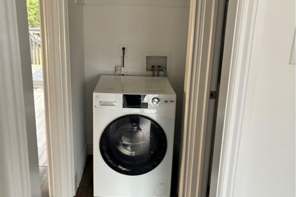 4pc Bathroom - 246 East 27th Street Unit# Main, Hamilton, ON L8V3G4 Photo 5