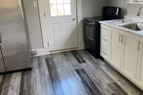246 Madison Avenue S, Kitchener, ON, photo 3