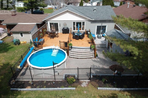 246 Pine Street W, Temiskaming Shores, ON, photo 2