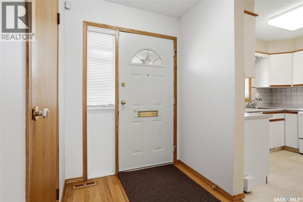 246 Plainsview Drive, Regina, SK, photo 3
