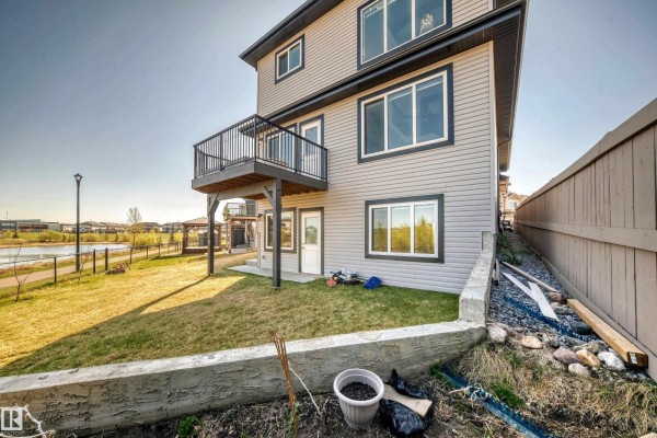 Kitchen - 2464 15 Av Nw Nw, Edmonton, AB T6T2L3 Photo 3