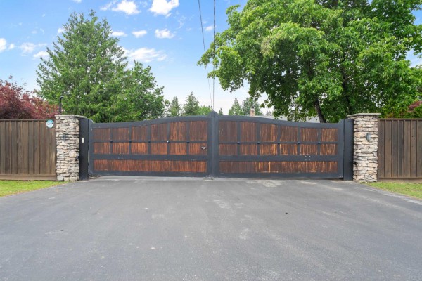 24645 50 Avenue, Langley, BC V2Z1E4 Photo 2