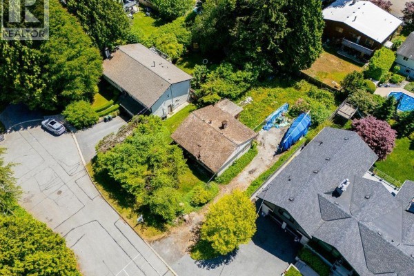 2465 Keats Road, North Vancouver, BC V7H1J6 Photo 3