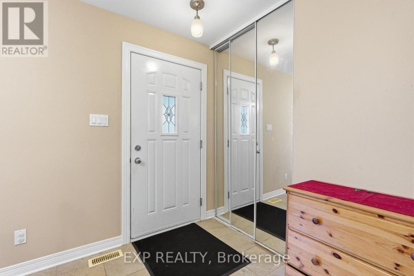 2465 Woods Street, Clarence Rockland, ON, photo 3