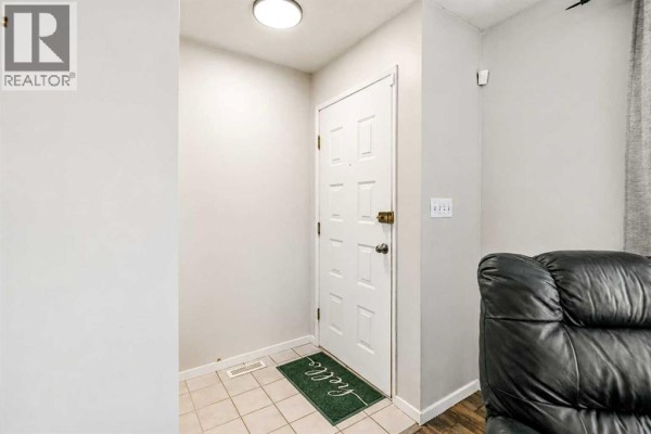 Bedroom - 247 Barrett Drive, Red Deer, AB T4R1H9 Photo 5
