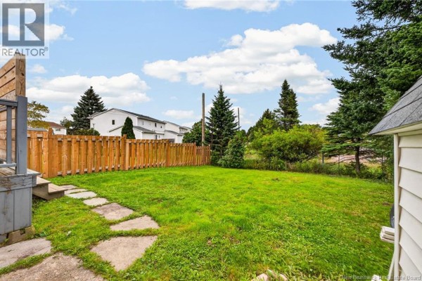 Family room - 247 Kendra Street, Moncton, NB E1C8Y4 Photo 4