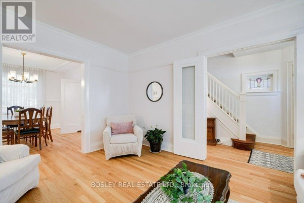 Primary Bedroom - 247 Melrose Avenue, Toronto, ON M5M1Z2 Photo 5