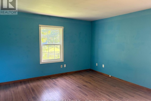 Primary Bedroom - 247154 5 Side Road, Mono, ON L9W6K6 Photo 5