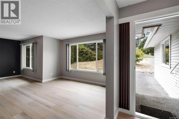 Bedroom - 2473 Bidston Rd, Mill Bay, BC V0R2P4 Photo 3