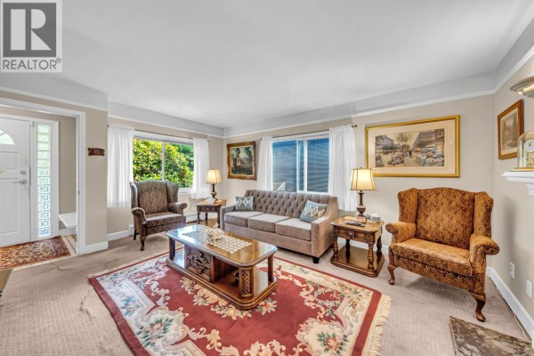 2474 E 5th Avenue, Vancouver, BC V5M1M5 Photo 4