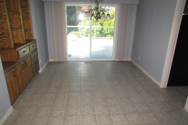 2475 Sugarpine Street, Abbotsford, BC V2T3M7 Photo 5