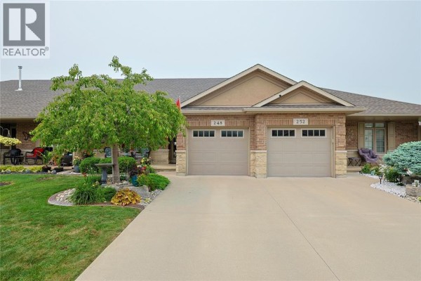 248 Bentley Court, Sarnia, ON, photo 3