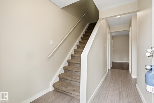 Bedroom 2 - 248 Dickinsfield Ct Nw, Edmonton, AB T5E5V8 Photo 5