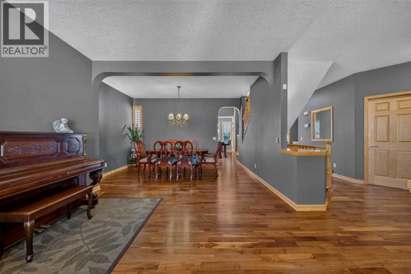 Kitchen - 248 Douglas Woods Hill Se, Calgary, AB T2Z3B1 Photo 5