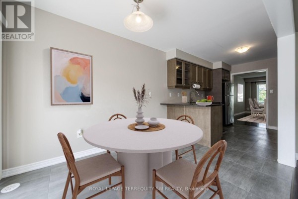 Kitchen - 248 Ellen Davidson Drive, Oakville, ON L6M0V2 Photo 5