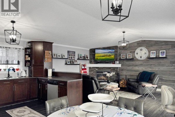Living room - 248 Mawdsley Crescent, Grande Cache, AB T0E0Y0 Photo 5