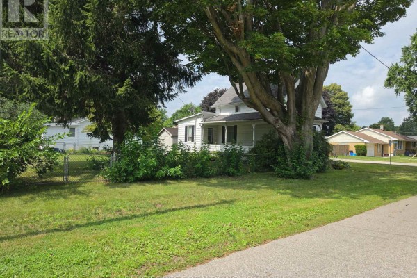 248 Ridout Street, West Elgin, ON N0L2C0 Photo 2