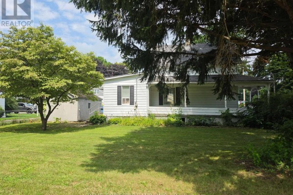 248 Ridout Street, West Elgin, ON N0L2C0 Photo 3