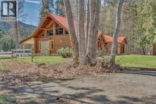 2481 Coalmont Road, Coalmont Tulameen, BC, photo 2