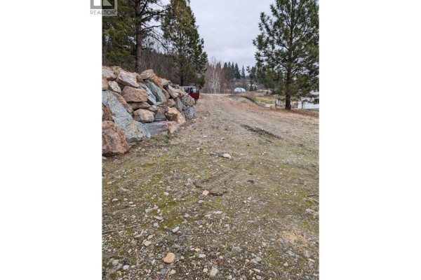 2481 Squilax-anglemont Road Lot# 36, Lee Creek, BC V0E1M4 Photo 5