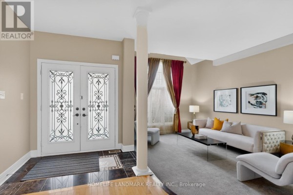 2481 Whistling Springs Crescent, Oakville, ON, photo 3