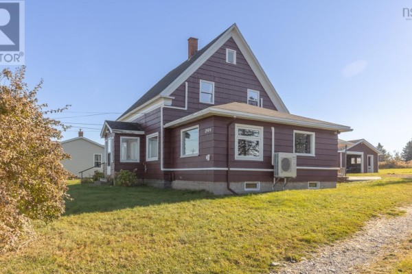 Den - 2484 Highway 1, Grosses Coques, NS B0W1M0 Photo 3