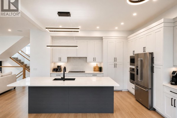 Kitchen - 2485 Rowe Street, Prince George, BC V2N0B9 Photo 5