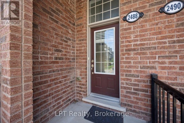 Living room - 2488 Bromus Path, Oshawa, ON L1L0K7 Photo 3