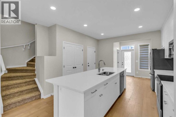 249 Aquila Drive Nw, Calgary, AB, photo 3